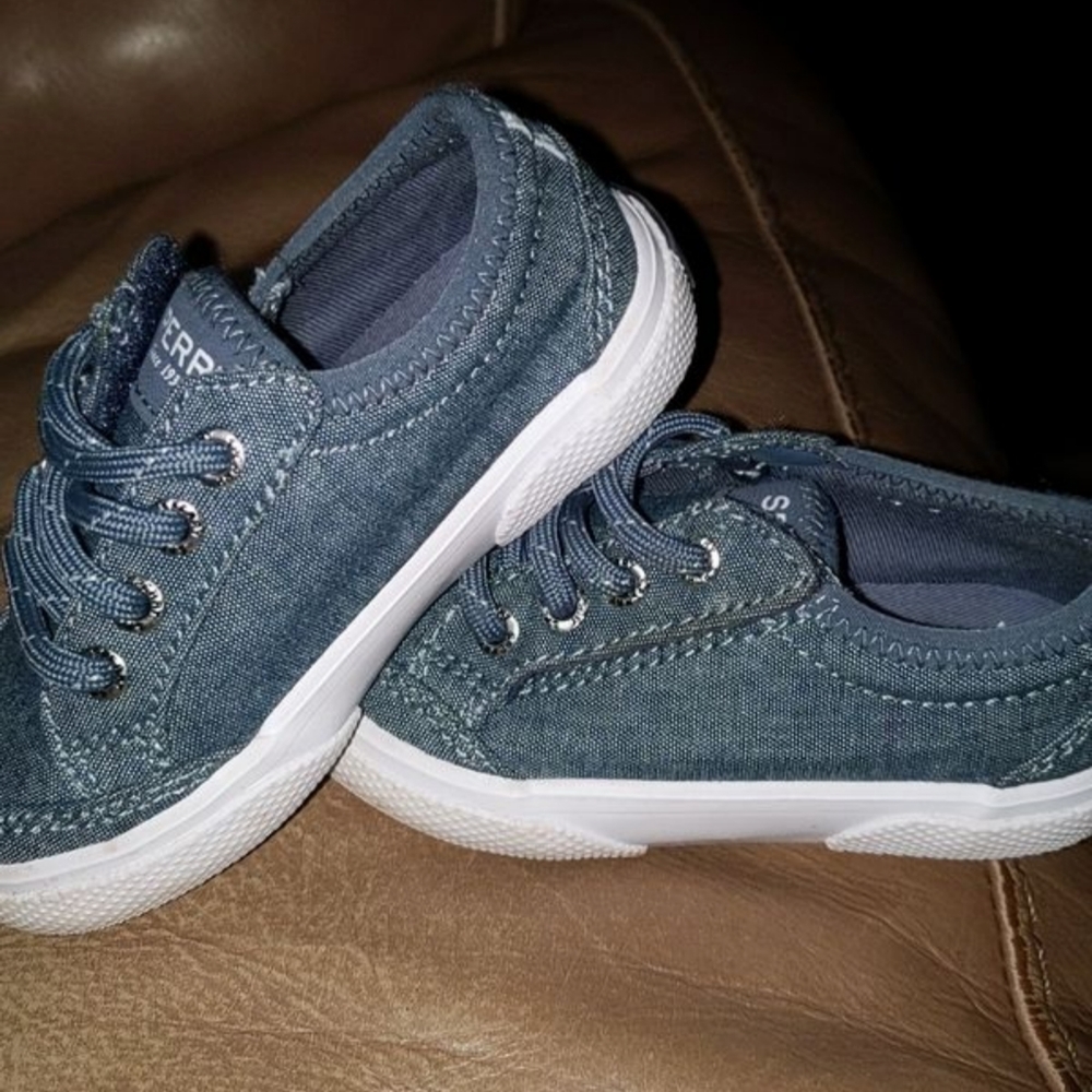 5m Sperry Shoes
